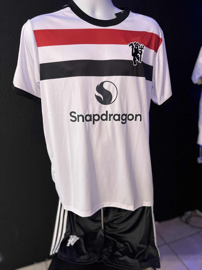Manchester United  24-25 Adidas - Shirt with Shorts Replicas